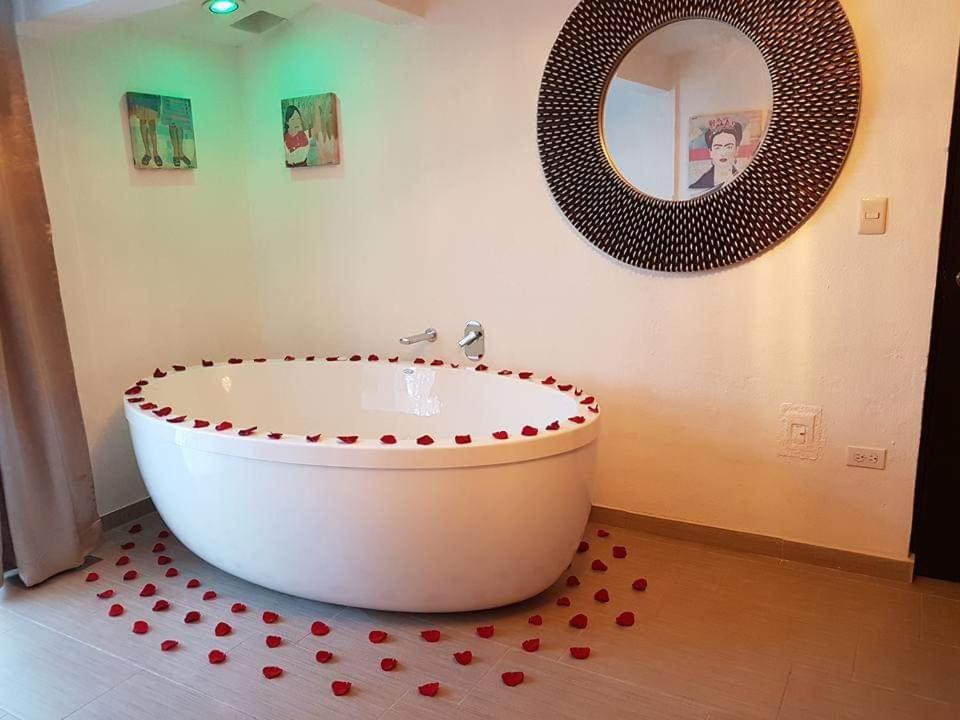 Bloom! Exclusive Boutique B&B (Adults Only) ปลายาเดลการ์เมน ภายนอก รูปภาพ